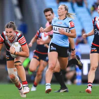 Roosters survive Cronulla fightback to claim NRLW crown