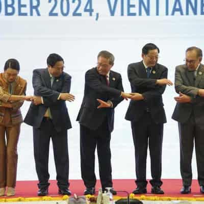 China seeks deeper economic ties with ASEAN at summit