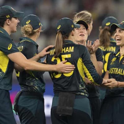 Aussies stay strong amid fears over injured chief Healy