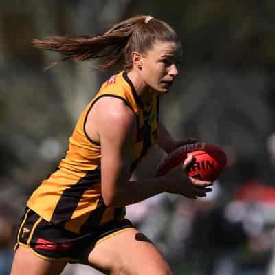 Free-scoring Hawks dent Eagles' AFLW finals hopes