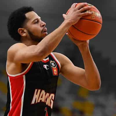 Record loss: Hawks thump NBL champs Tasmania