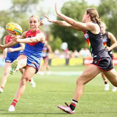 Demons stay in AFLW finals hunt with win over Saints