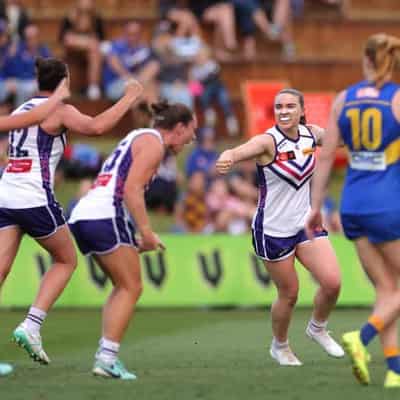 Freo improve derby record to 7-0 with win over Eagles