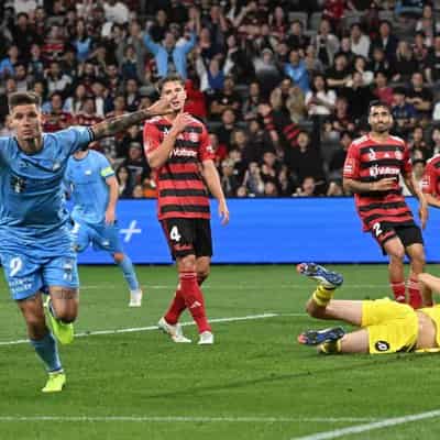 Klimala strikes to help Sydney sink Wanderers in ALM