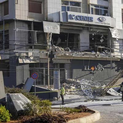 US envoy in ceasefire talks, Israel targets shadow bank