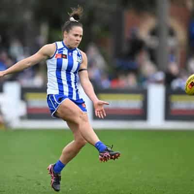 Kearney calm on the AFLW sidelines as finals loom