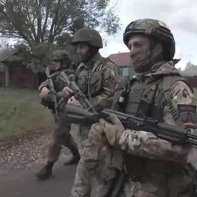 Fast-advancing Russia takes two Ukraine towns