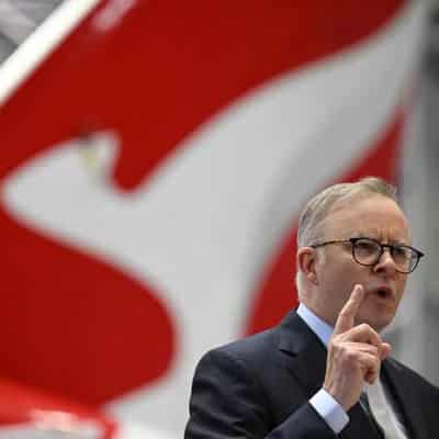 PM: I never called ex-Qantas boss for flight perks