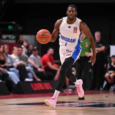 Barnstorming Bullets overcome gutsy Taipans in Cairns