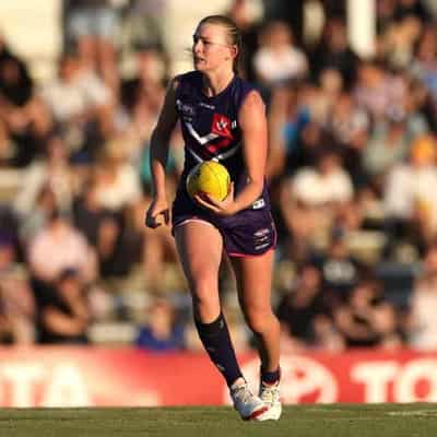 Mim Strom stars as Dockers down Bulldogs in AFLW