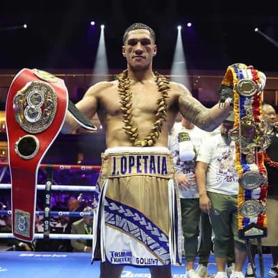 Boxing's 'Steve Irwin' hunts homecoming title fight