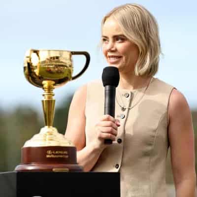 Female jockeys, trainers on equal Cup footing