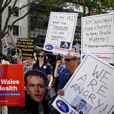 'Deeply sorry': NSW braces for big train, nurse strikes
