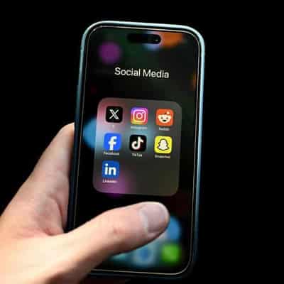 Social media ban 'unenforceable', experts say