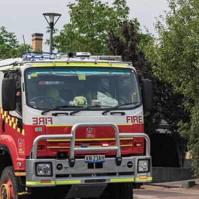 Firefighters contain huge industrial blaze in Sydney