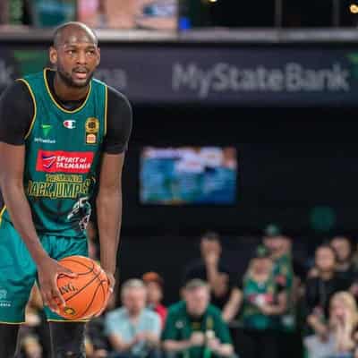 Tasmania's Milton Doyle shoots down NBL Bullets