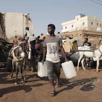 Cholera blamed for beseiged Sudan town's mystery deaths