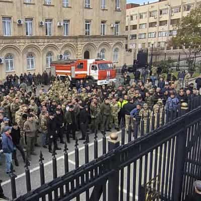 Georgia's Abkhazia protesters refuse to quit parliament