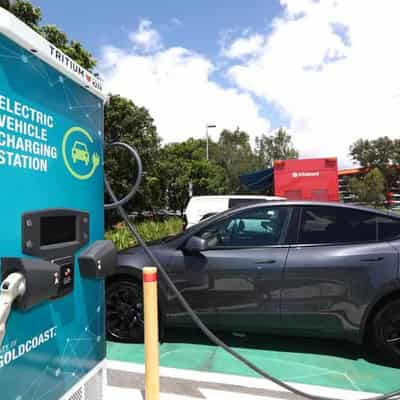 Electric cars may save power grid, if drivers let them