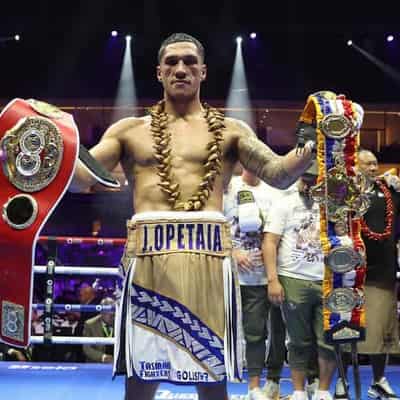 Return of the king: Opetaia books Aussie title defence