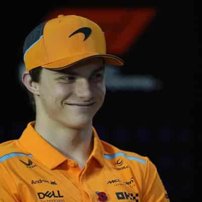 Piastri freed up from McLaren orders to go for glory