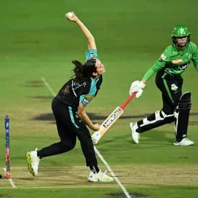 Heat secure WBBL finals spot with win over Stars