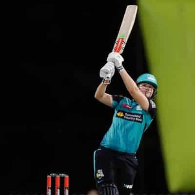 Renegades to host WBBL final despite another Heat win