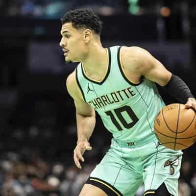 Green's Hornets best not enough for NBA win at Hawks