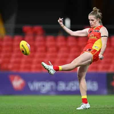 Suns sack AFLW coach Joyce, captain Bohanna wants trade