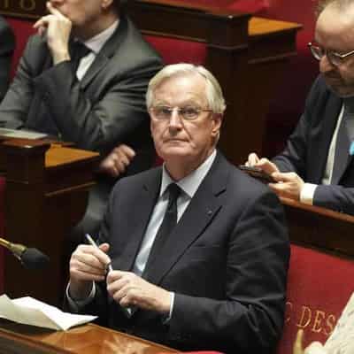 France 'at turning point' ahead of no-confidence vote