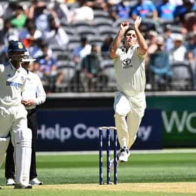 Lyon expects sore Marsh to bowl in Adelaide Test