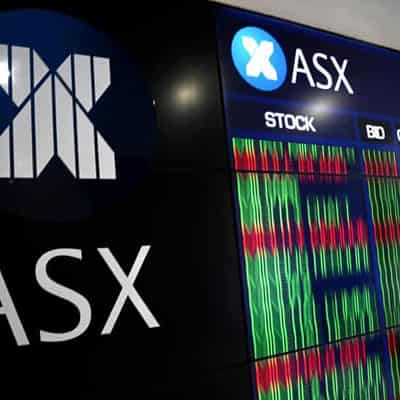 Aussie shares give up gains after strong jobs report