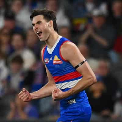 Western Bulldogs lock away young gun Darcy until 2029