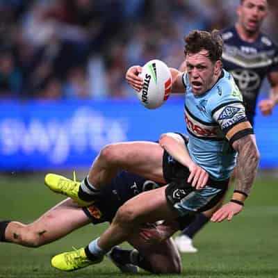 Cameron McInnes inks new deal with Cronulla