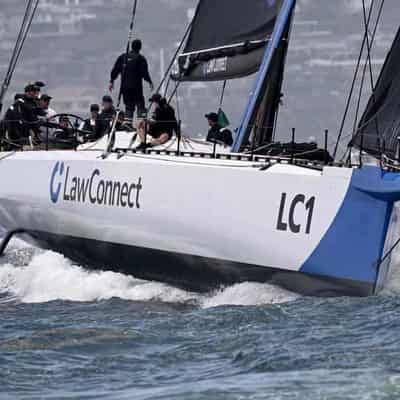 Skipper employs 'do nothing' strategy for Sydney-Hobart