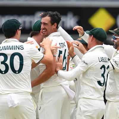 Australia back Starc, Cummins to get through unchanged