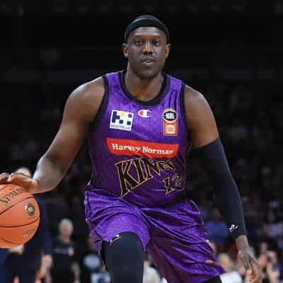 Kings storm home to beat Breakers in NBL