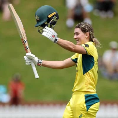 Sutherland ton powers Aussies to WODI win over Kiwis
