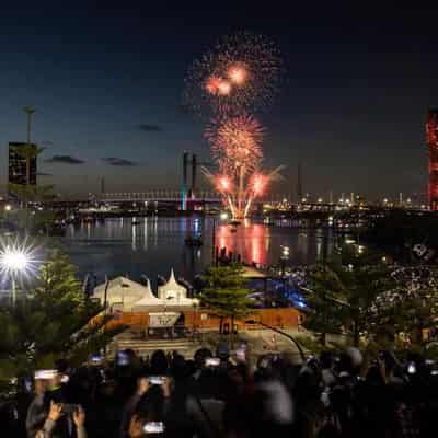 Police buckle up for NYE amid weapons, fireworks alert