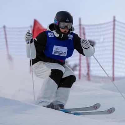 Moguls medallist warns ski star Anthony of early return