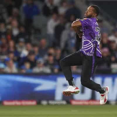 Ellis-less Hurricanes humble Sixers in Big Bash