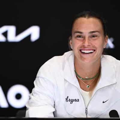 Sabalenka soaks up pressure for a shot at Open history