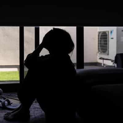 Govt throwing mental health patients 'under the bus'