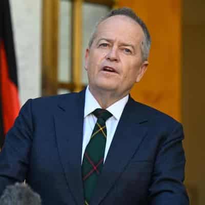 Bill Shorten to quit politics early, sparking reshuffle