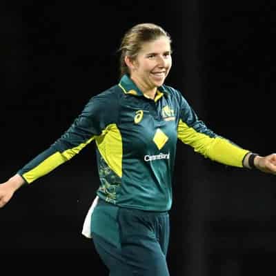 Australia mull dual leg-spin attack in third Ashes tie