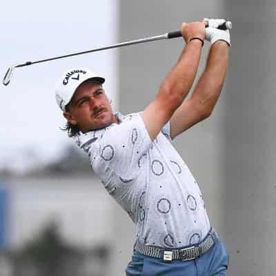 Aussie Micheluzzi sets hot pace in Dubai Desert Classic