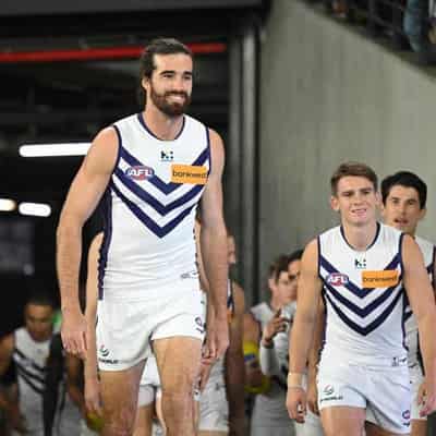 Dockers captain Alex Pearce signs until 2027