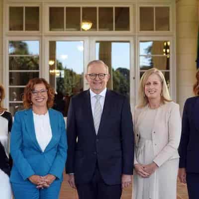 Cabinet gender parity as election fight intensifies