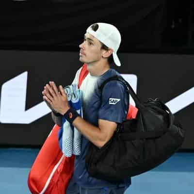 De Minaur hurting after 'slap across face' from Sinner