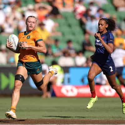 Levi stars as Aussie teams power to Perth Sevens semis